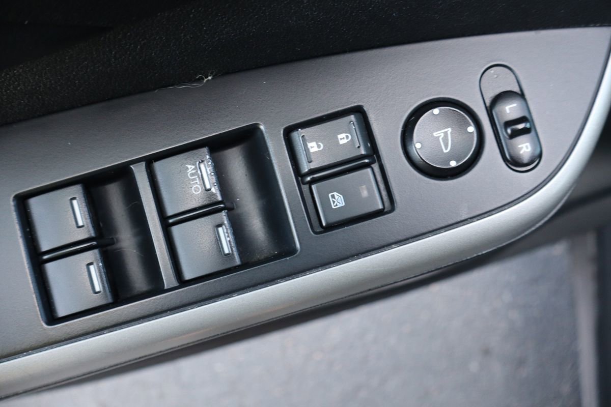 Used 2013 Honda CR-V EX-L image 27