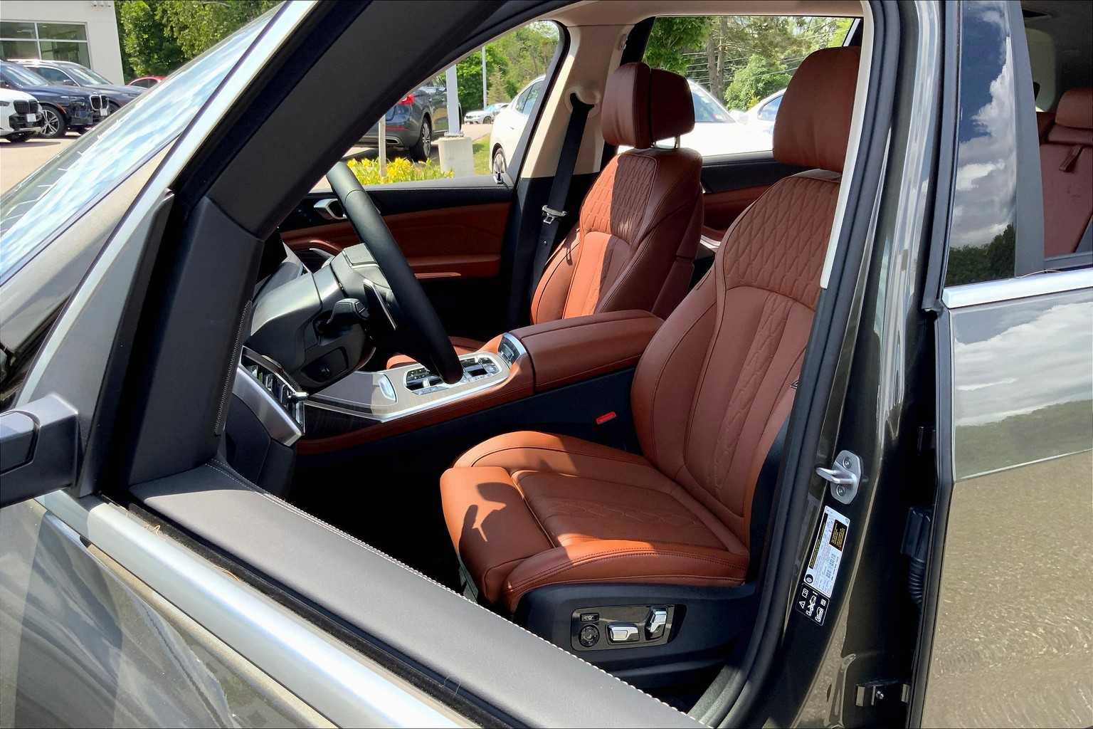 New 2026 BMW X7 xDrive40i image 9