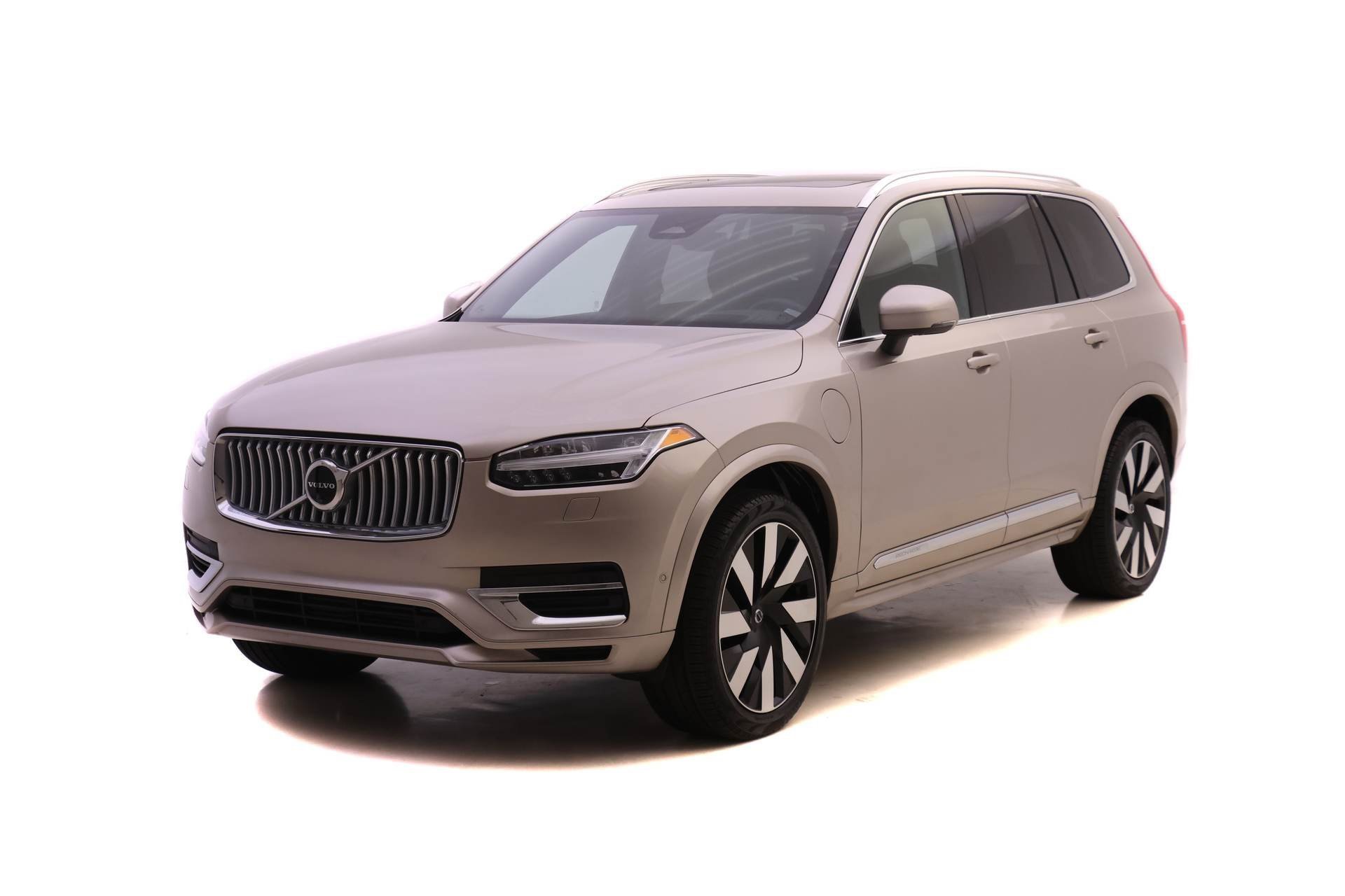 Certified 2024 Volvo XC90 T8 Ultimate w/ Lounge Package
