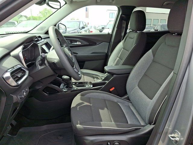 Used 2023 Chevrolet TrailBlazer LT w/ Convenience Package FWD image 17