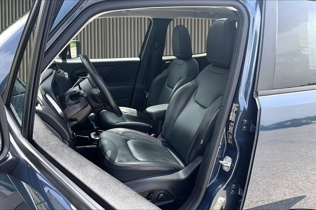 Used 2023 Jeep Renegade Limited w/ Sun/Sound Group AWD/4WD image 27