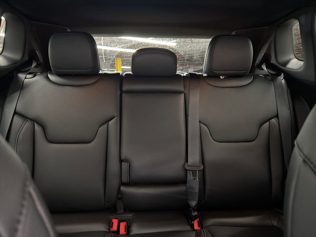 New 2026 Jeep Compass Limited image 16