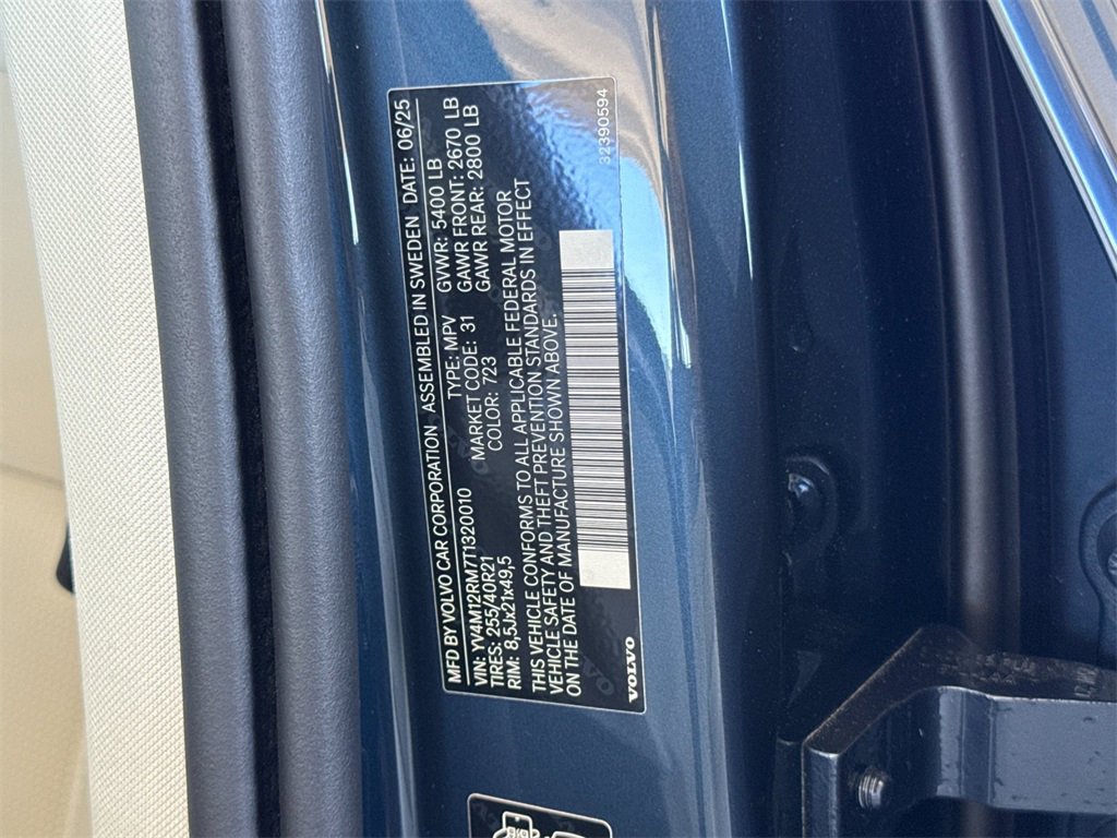 New 2026 Volvo XC60 B5 Ultra w/ Protection Package Premier image 28