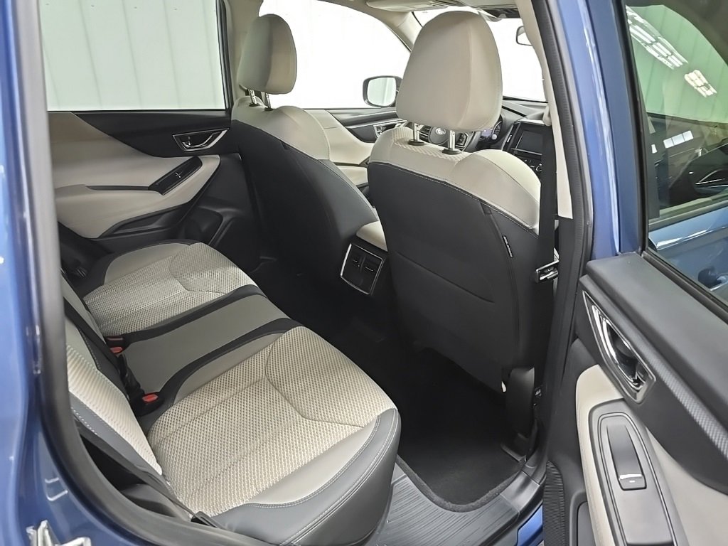 Used 2019 Subaru Forester Premium w/ All-Weather Package image 12