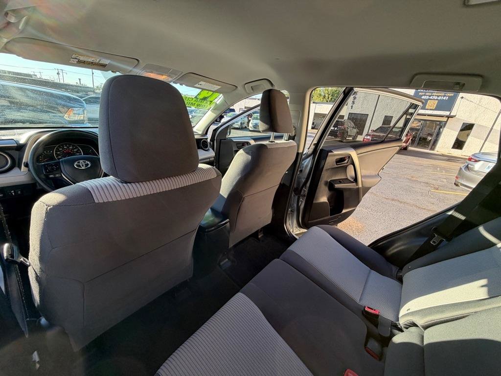 Used 2014 Toyota RAV4 LE FWD image 13