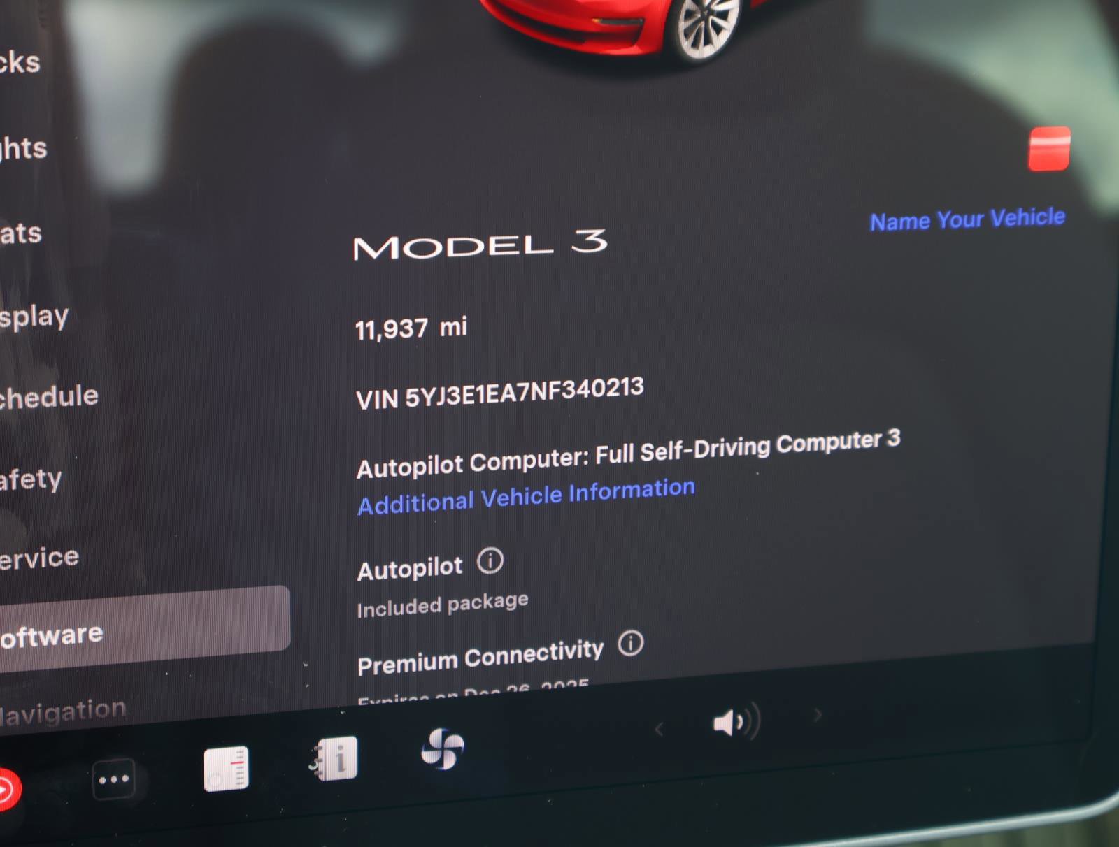 Used 2022 Tesla Model 3 Standard Range image 25