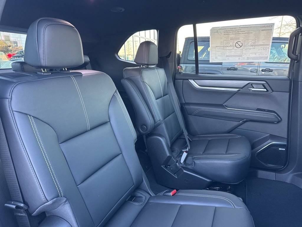 New 2026 GMC Acadia Elevation w/ Black Edition FWD image 27