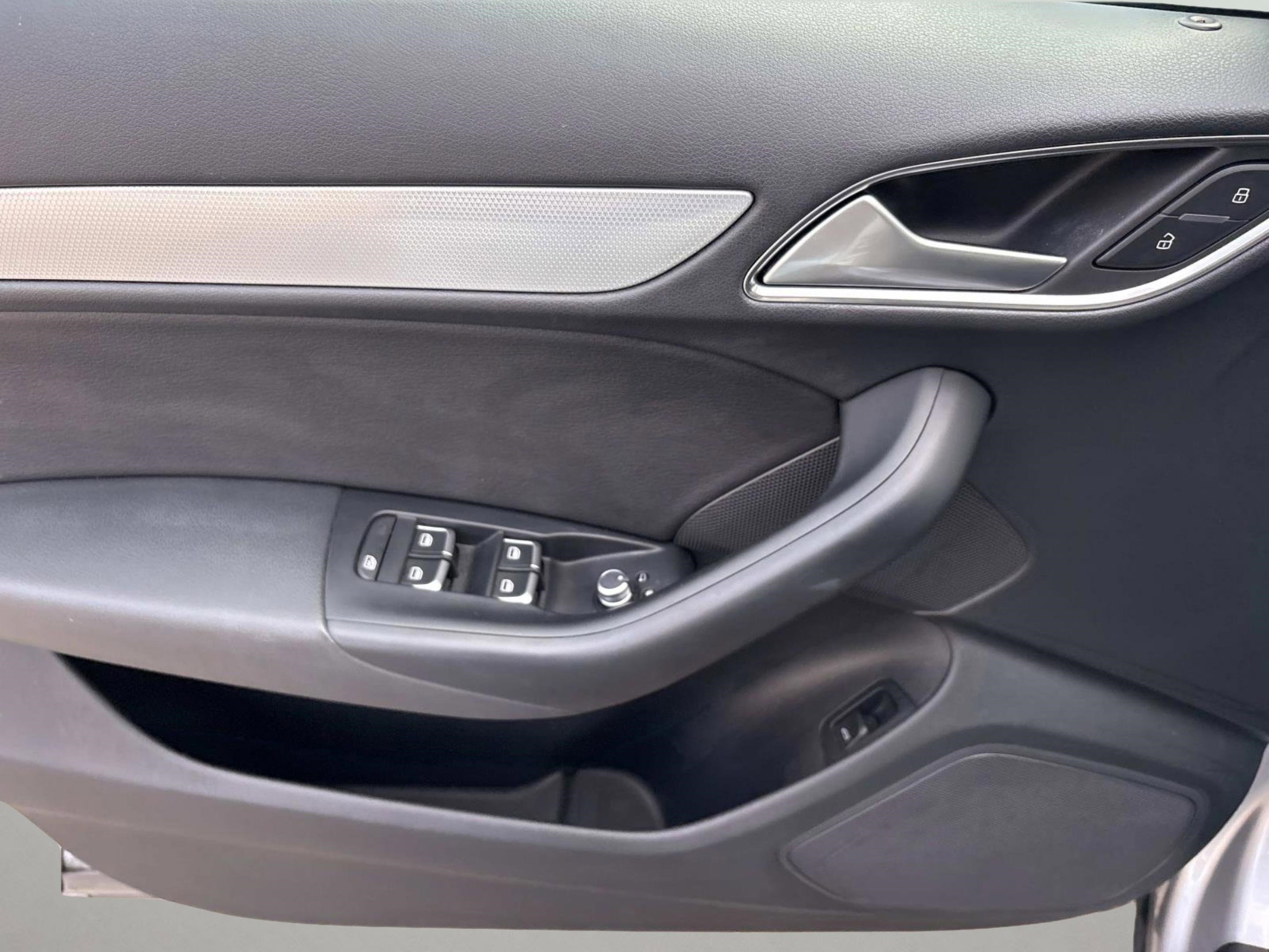 Used 2018 Audi Q3 2.0T Premium w/ Convenience Package image 20