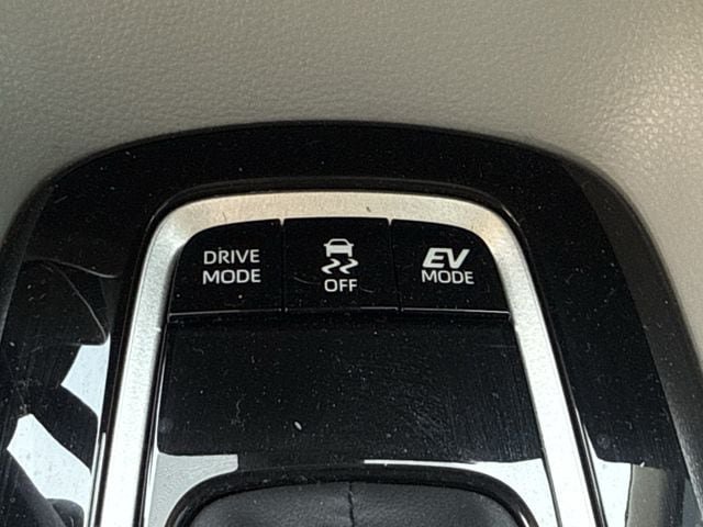 Used 2026 Toyota Corolla LE FWD image 21