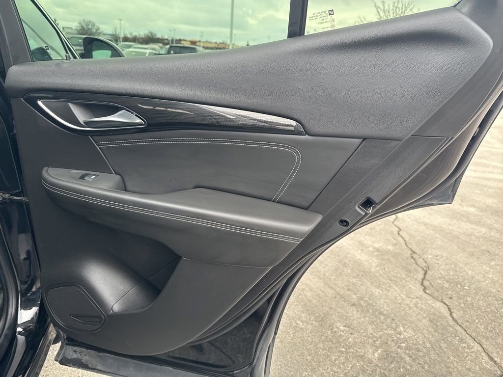 Used 2021 Buick Envision Essence image 35