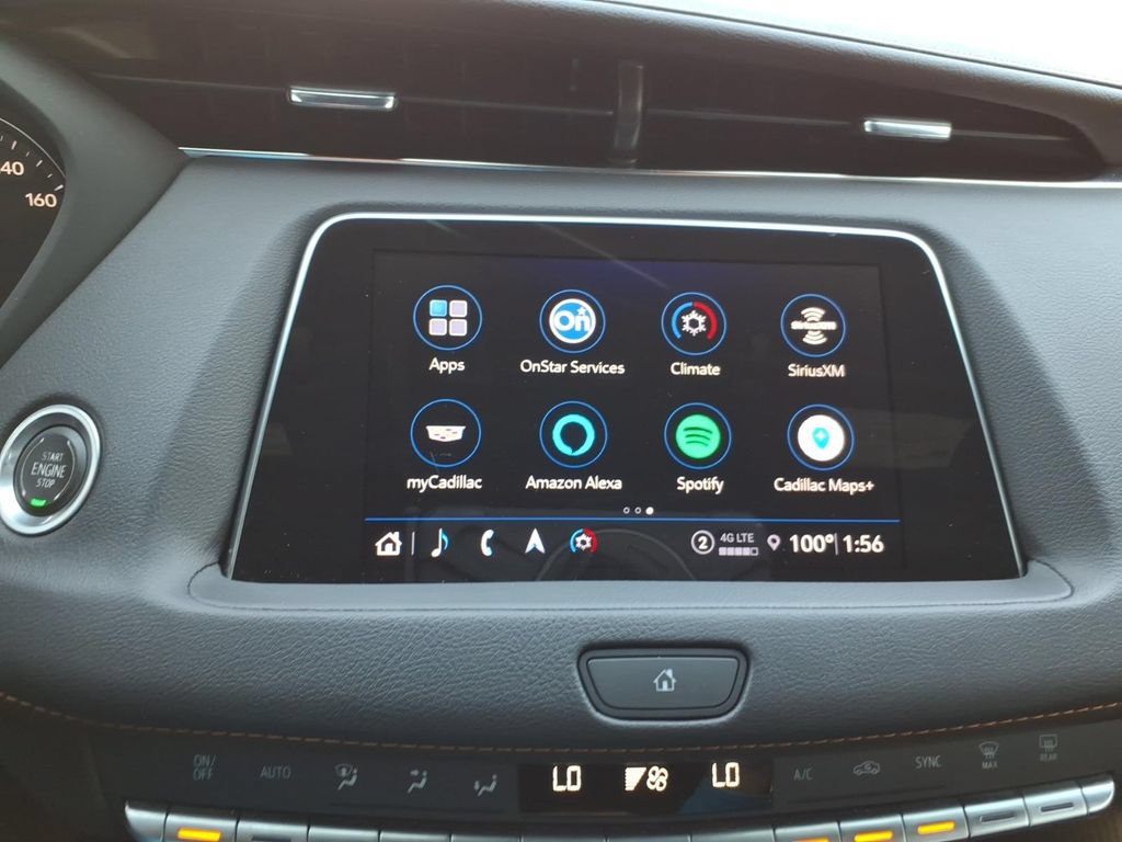Used 2022 Cadillac XT4 Sport w/ LPO, ONYX Package FWD image 19
