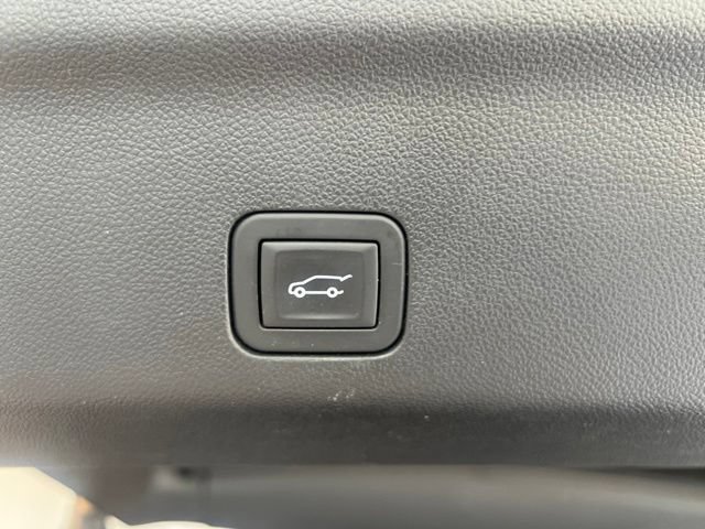 Used 2025 Chevrolet Tahoe LT AWD/4WD image 35
