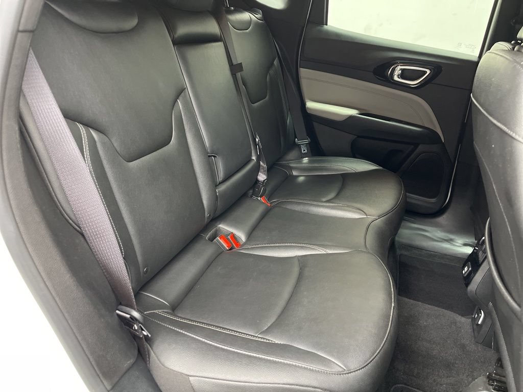 Used 2025 Jeep Compass Limited AWD/4WD image 20