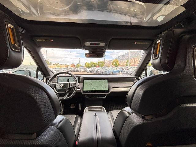 Used 2024 Rivian R1S Adventure image 25