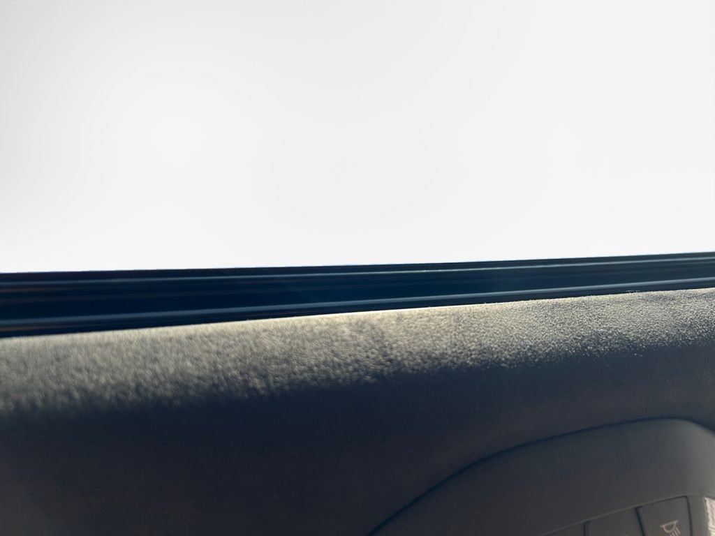 Certified 2023 Chrysler Pacifica Pinnacle image 26