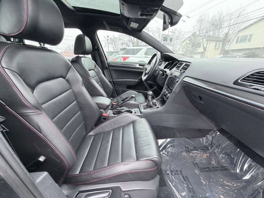 Used 2021 Volkswagen GTI SE FWD image 31