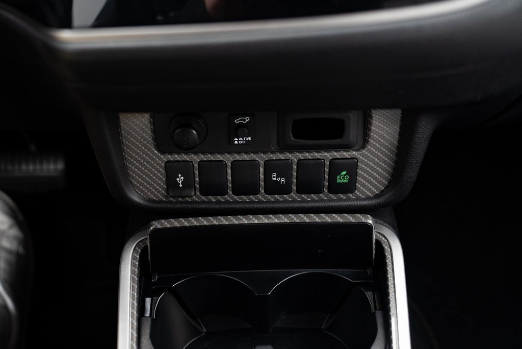 Used 2022 Mitsubishi Outlander LE image 16