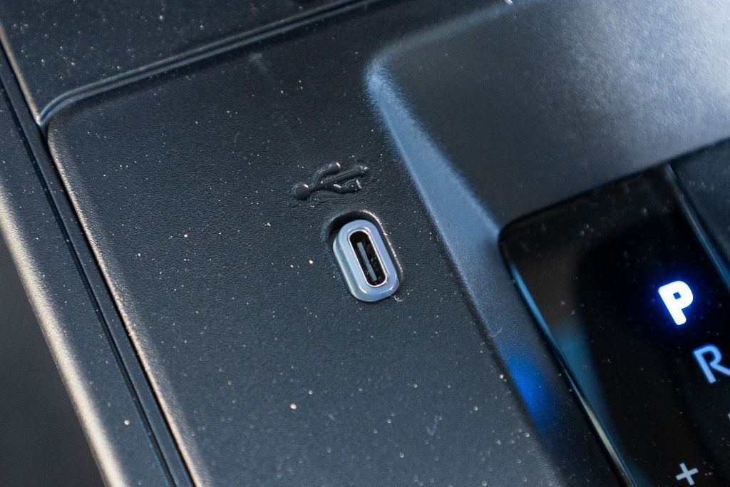 New 2026 Toyota Corolla Cross LE w/ Moonroof Package image 18