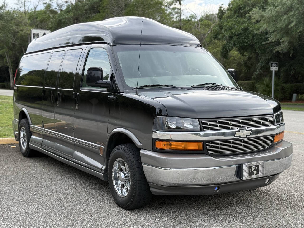 Used 2007 Chevrolet Express 2500 Extended w/ Preferred Equipment Group RWD image 7