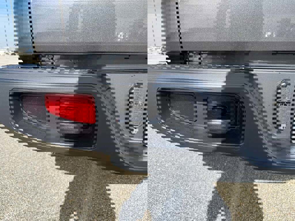 New 2026 Jeep Gladiator Sport image 25