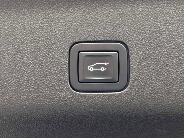 Used 2022 Chevrolet Tahoe High Country AWD/4WD image 13