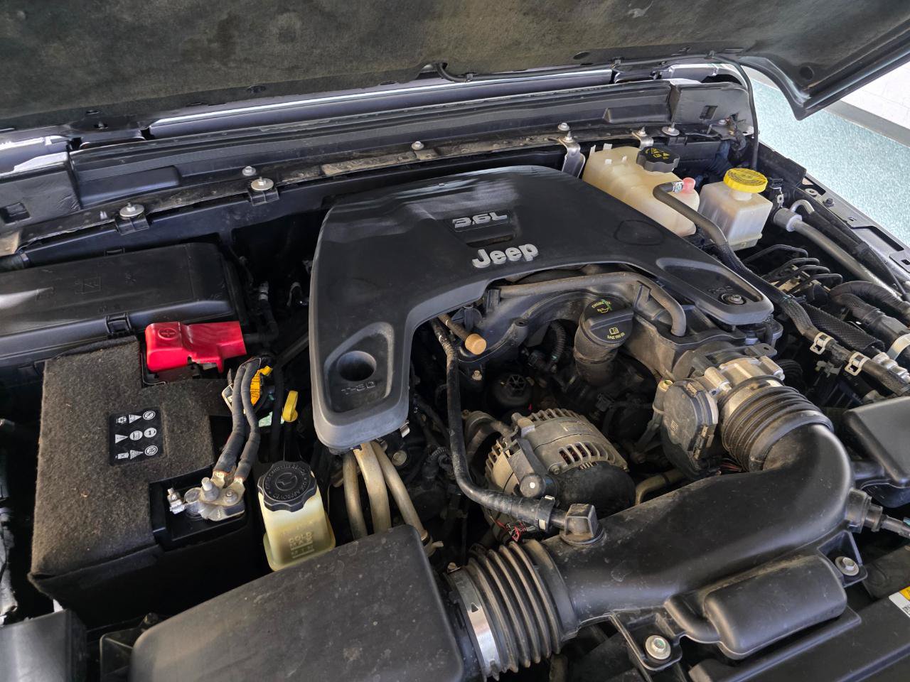 Used 2021 Jeep Gladiator Sport AWD/4WD image 38