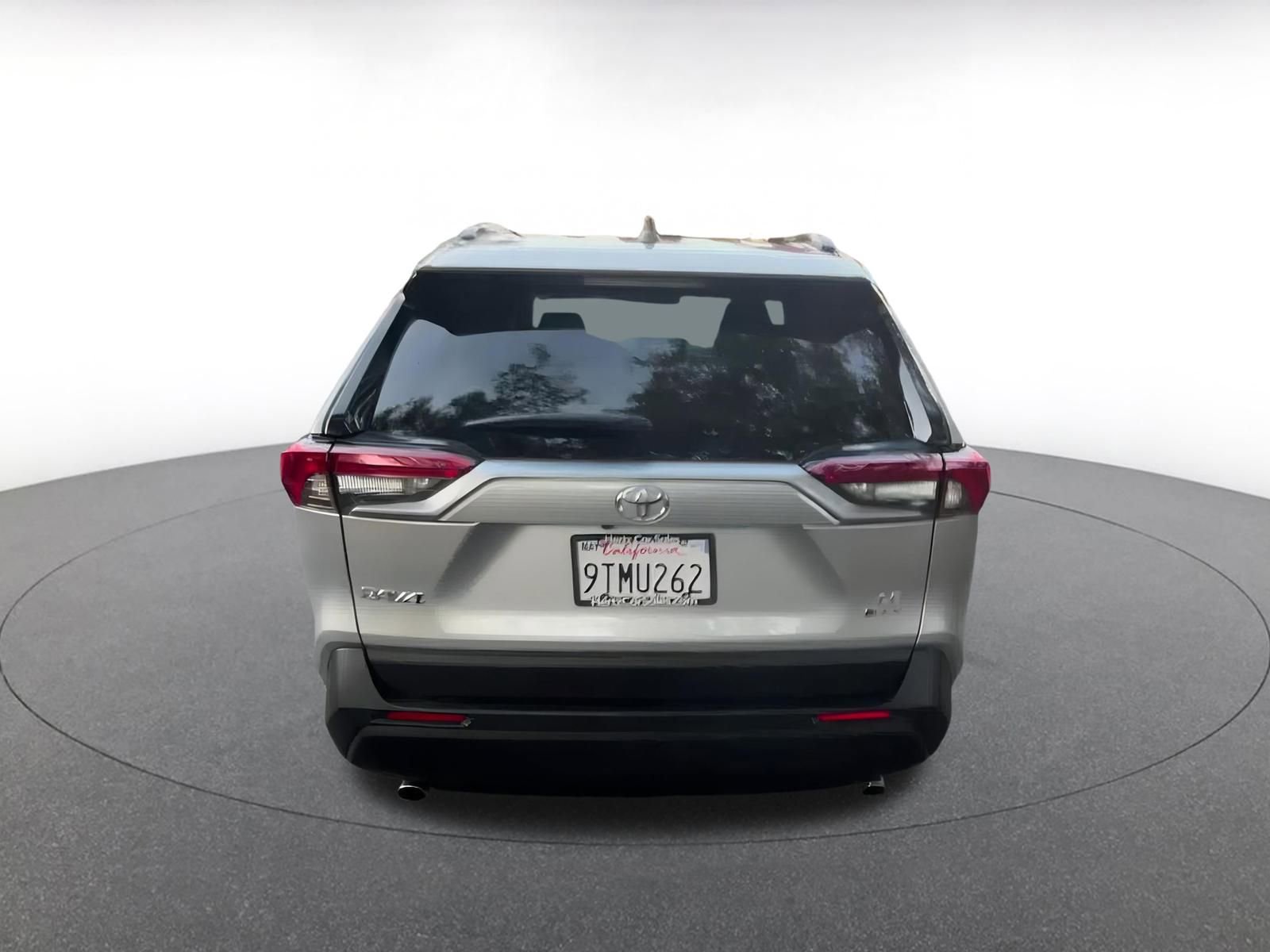 Used 2025 Toyota RAV4 LE image 12