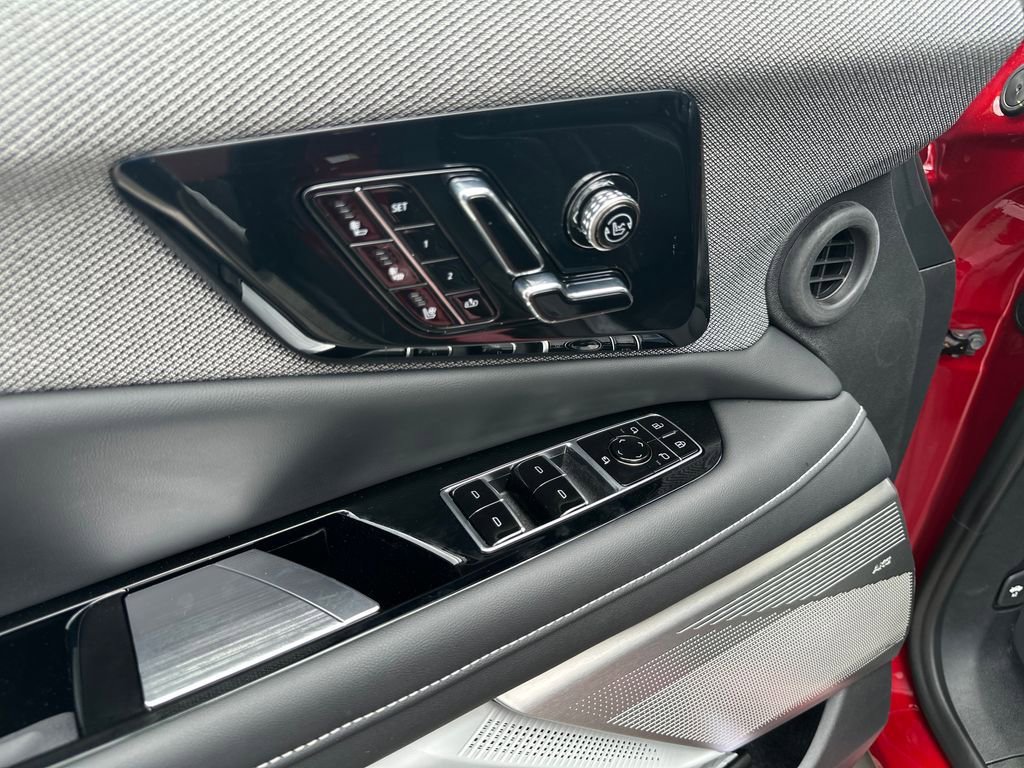 New 2026 Cadillac Optiq Luxury 2 w/ LPO, Floor Liner Package RWD image 17