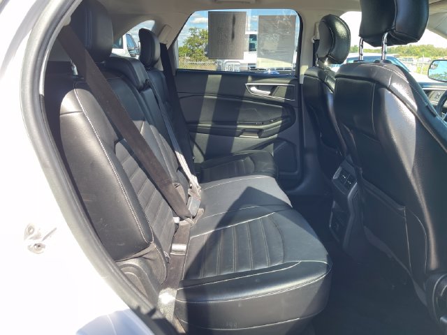 Used 2016 Ford Edge SEL w/ Equipment Group 201A AWD/4WD image 32