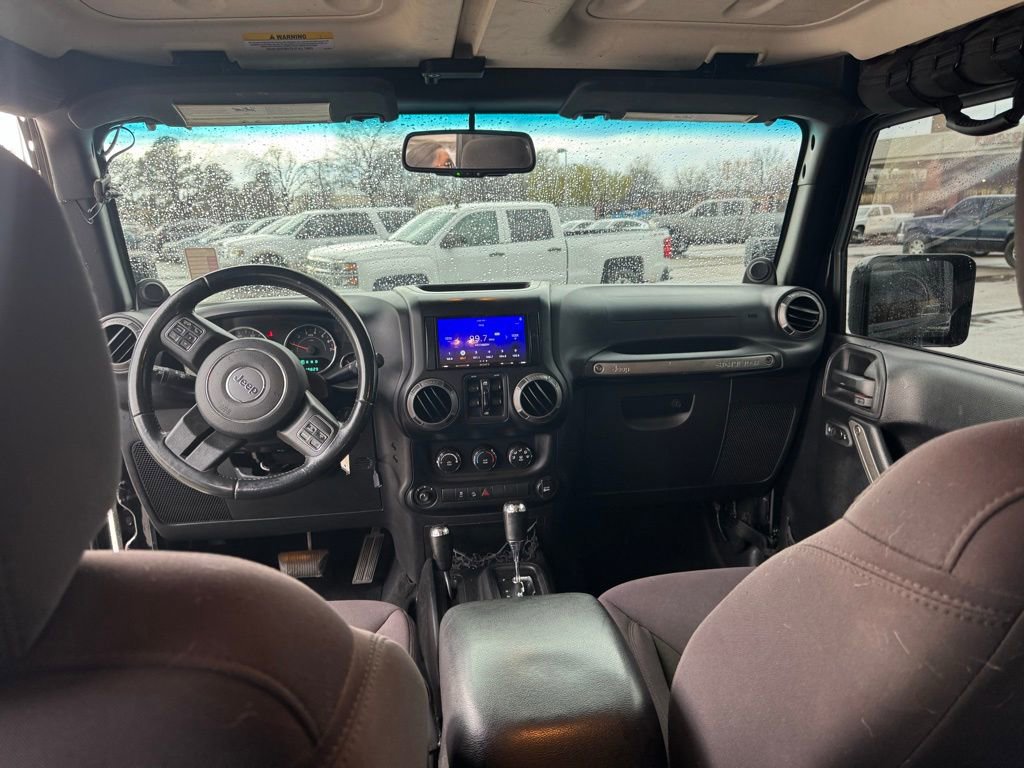 Used 2013 Jeep Wrangler Unlimited Sport image 14