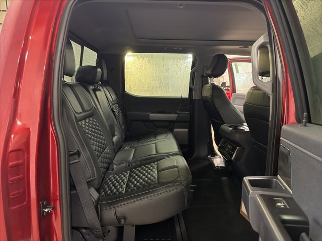 New 2026 Ford F350 Lariat w/ Black Appearance Package image 28