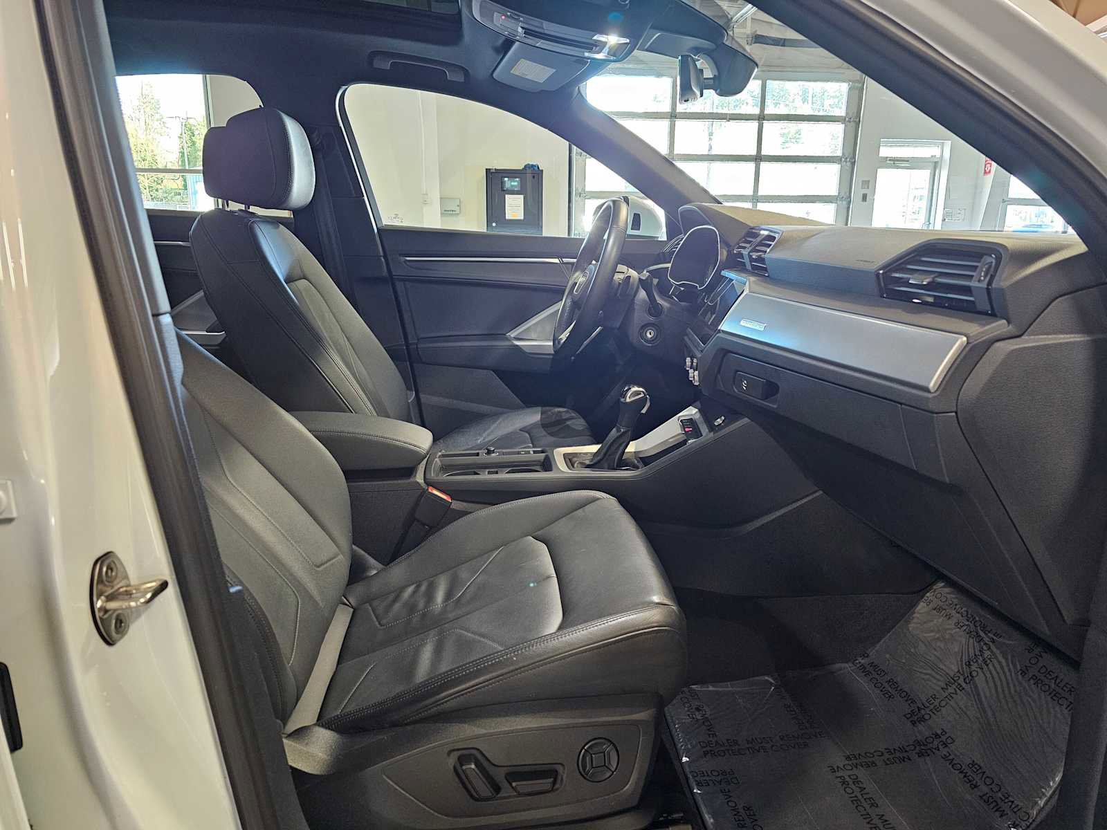 Used 2022 Audi Q3 2.0T Premium w/ Convenience Package image 10