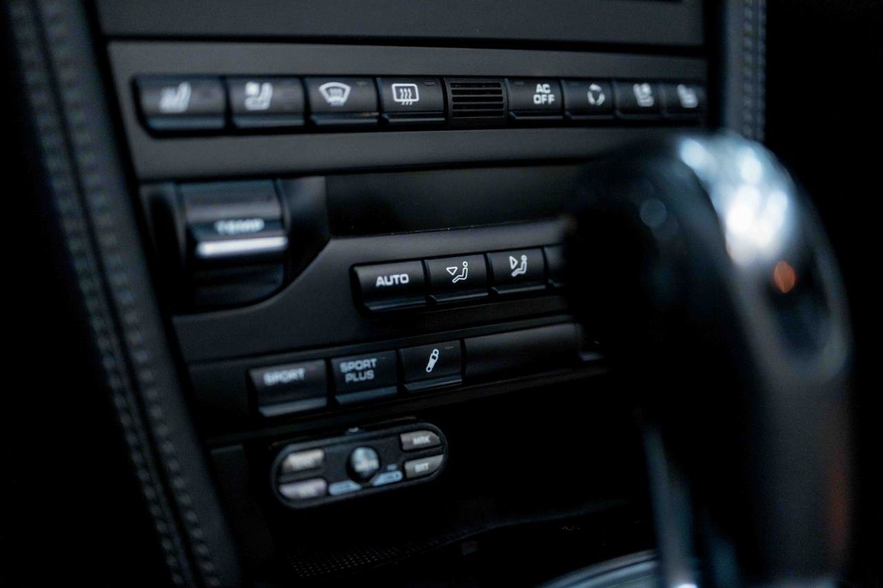 Used 2011 Porsche 911 Turbo S image 65