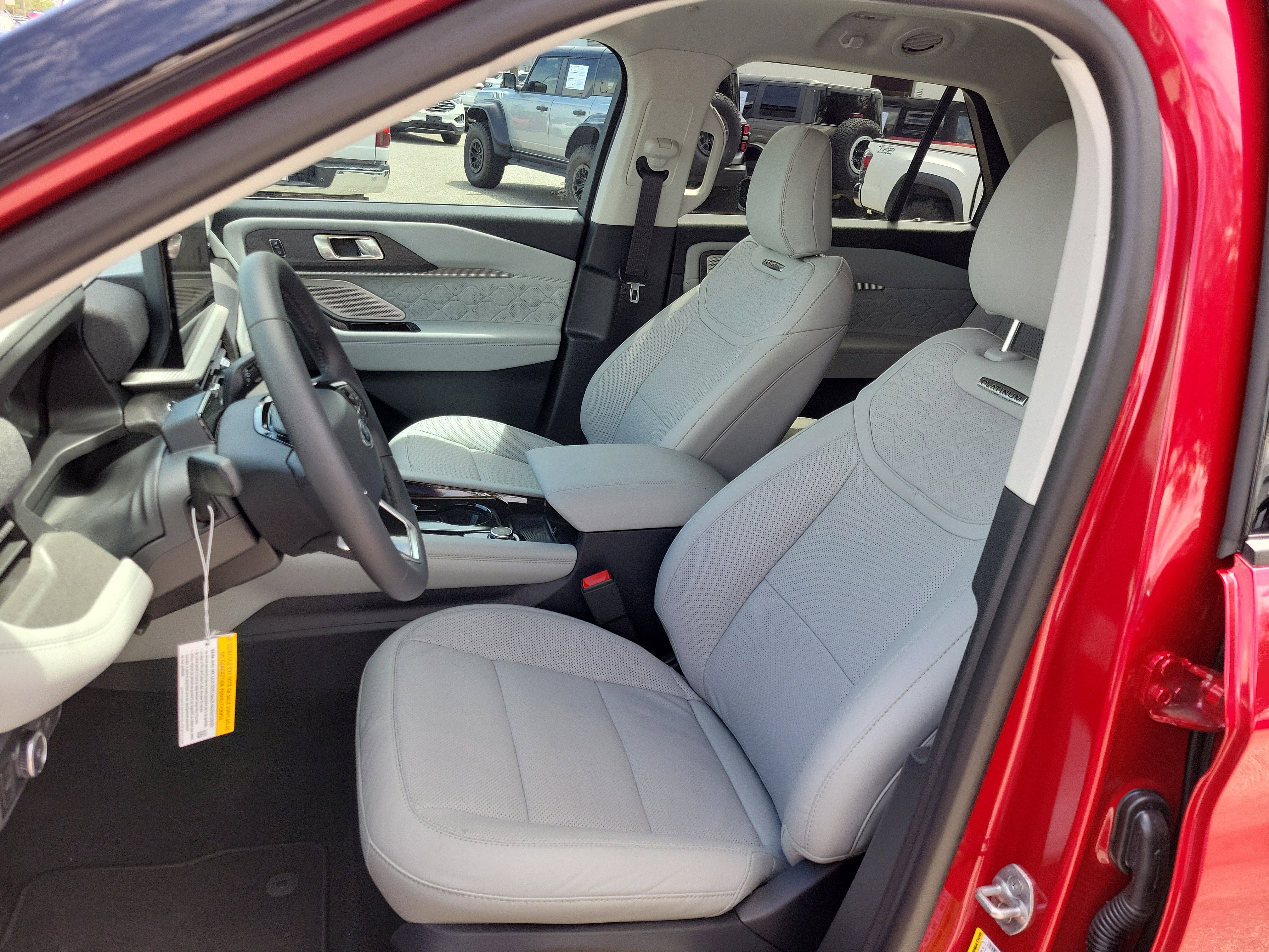 Used 2026 Ford Explorer Platinum w/ LUX Leather Package image 19