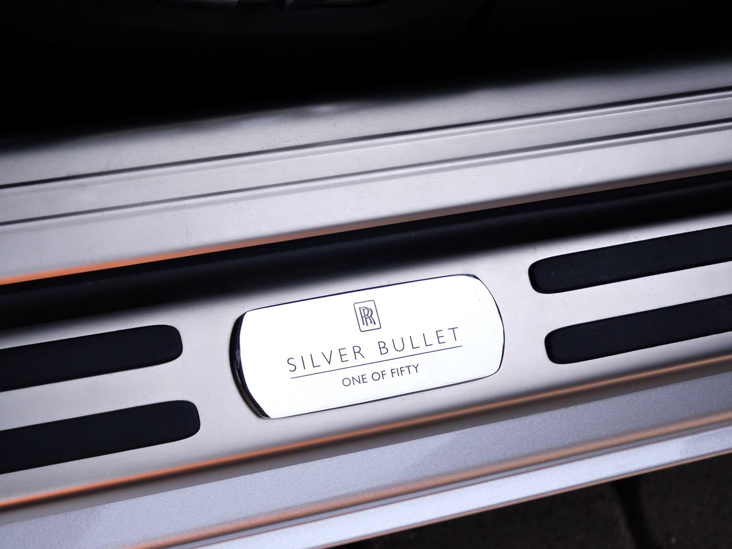 Used 2021 Rolls-Royce Dawn RWD image 8