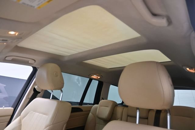 Used 2018 Mercedes-Benz GLS 450 4MATIC w/ Premium Package image 18