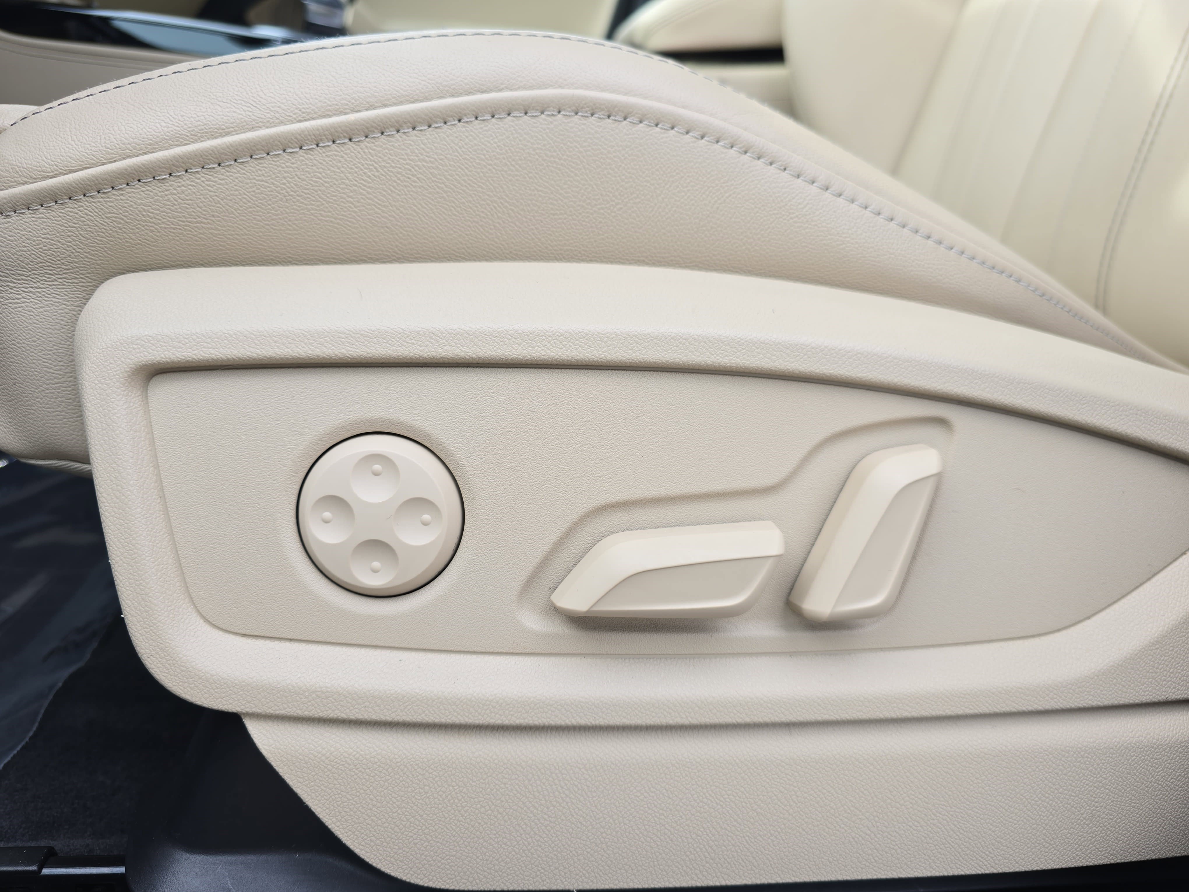 Used 2021 Audi Q5 2.0T Premium Plus w/ Premium Plus Package image 27