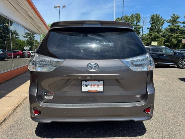 Used 2015 Toyota Sienna SE FWD image 6