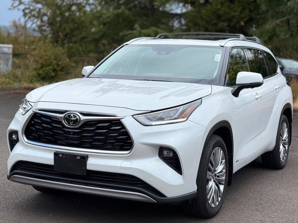 Used 2026 Toyota Highlander Platinum