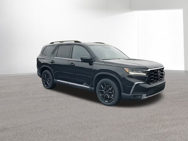New 2025 Honda Pilot Touring image 2