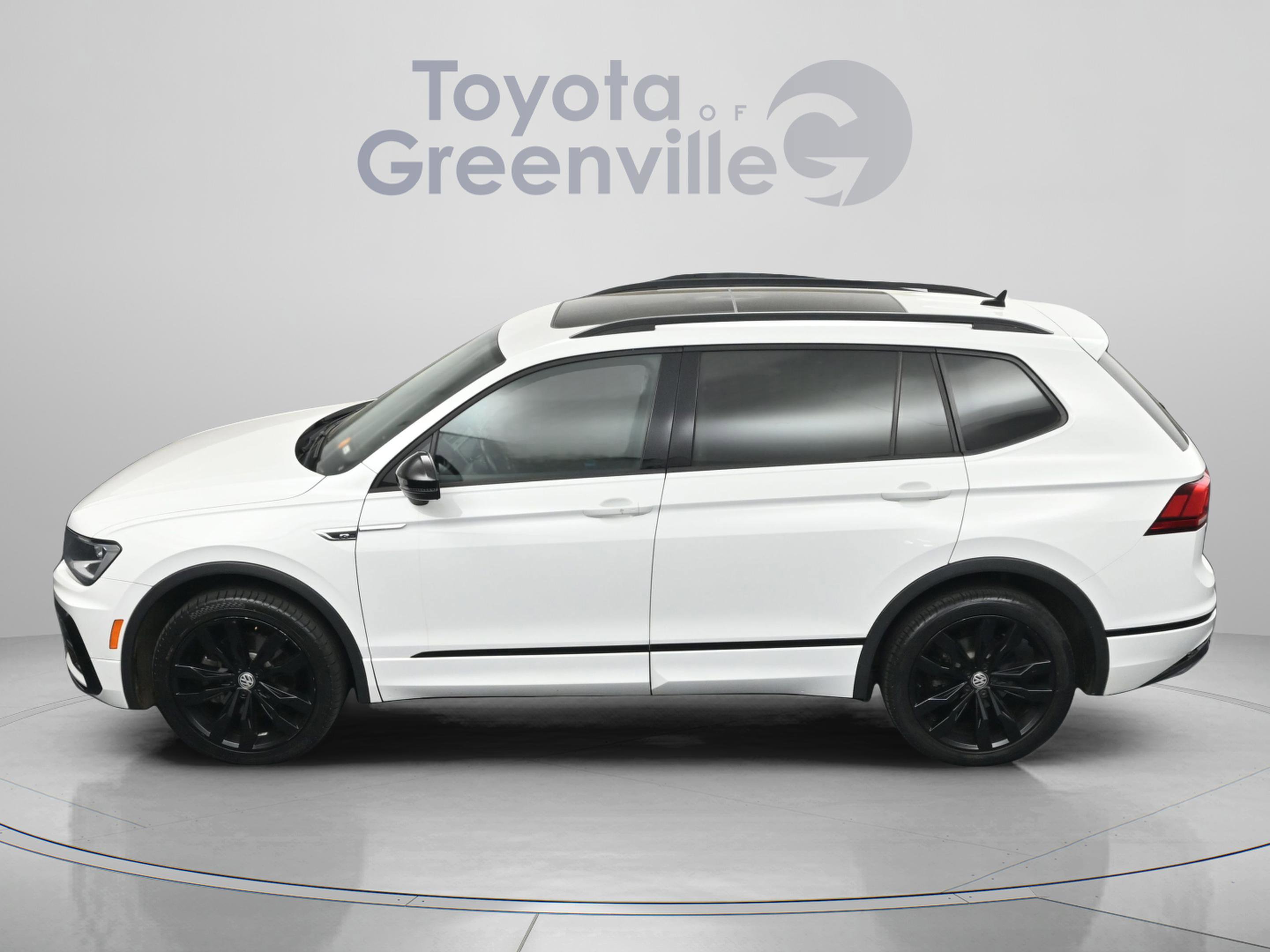 Used 2021 Volkswagen Tiguan SE R-Line FWD image 4