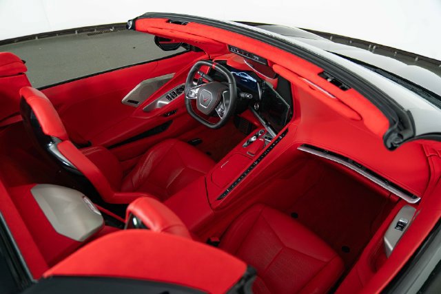 Used 2025 Chevrolet Corvette Stingray Premium Conv w/ Z51 Performance Package RWD image 22