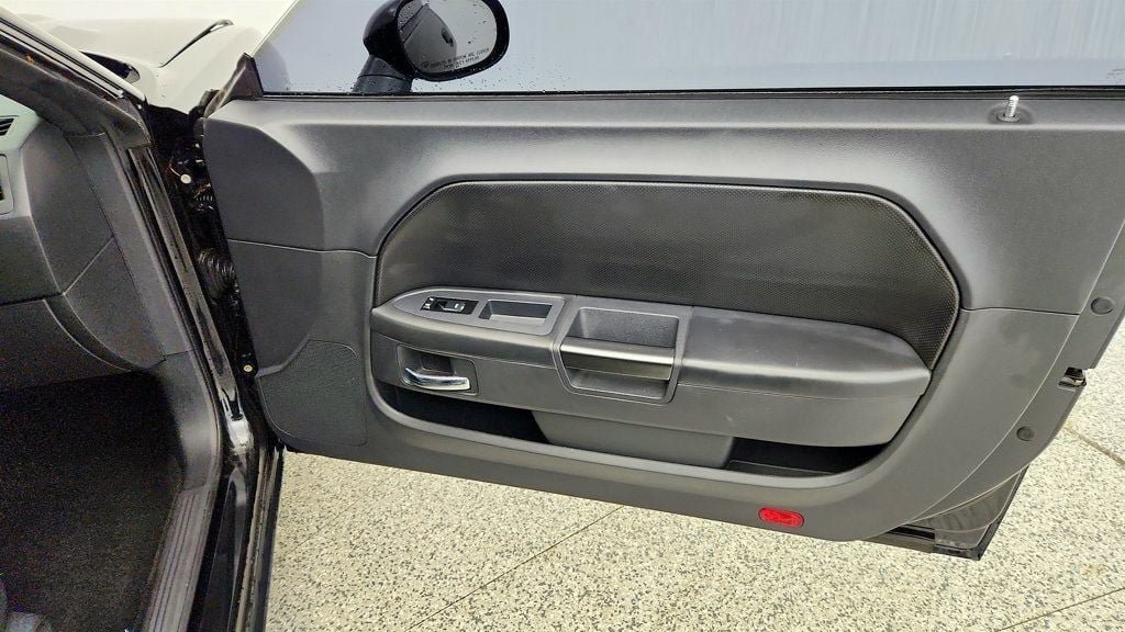 Used 2013 Dodge Challenger SXT RWD image 25