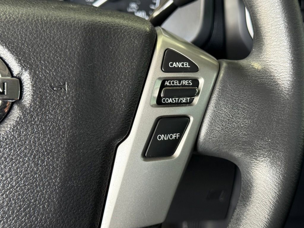 Used 2017 Nissan Titan S image 21