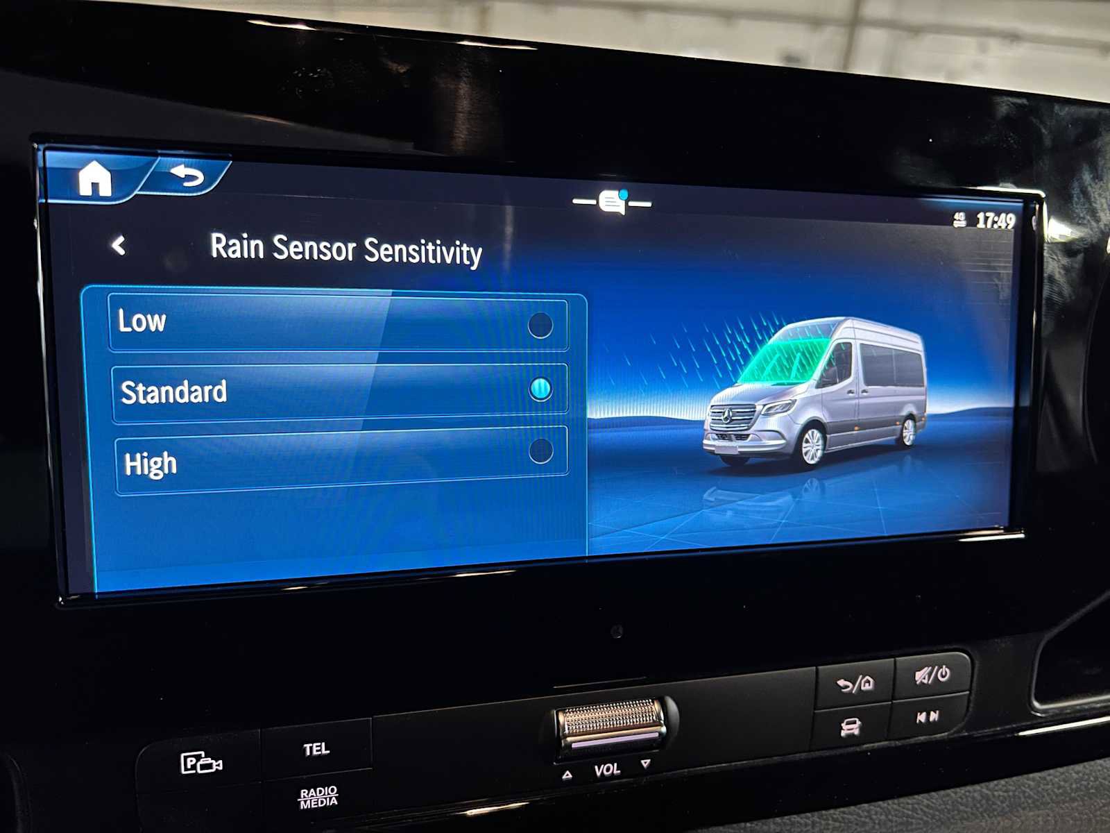 Used 2025 Mercedes-Benz Sprinter 2500 image 33