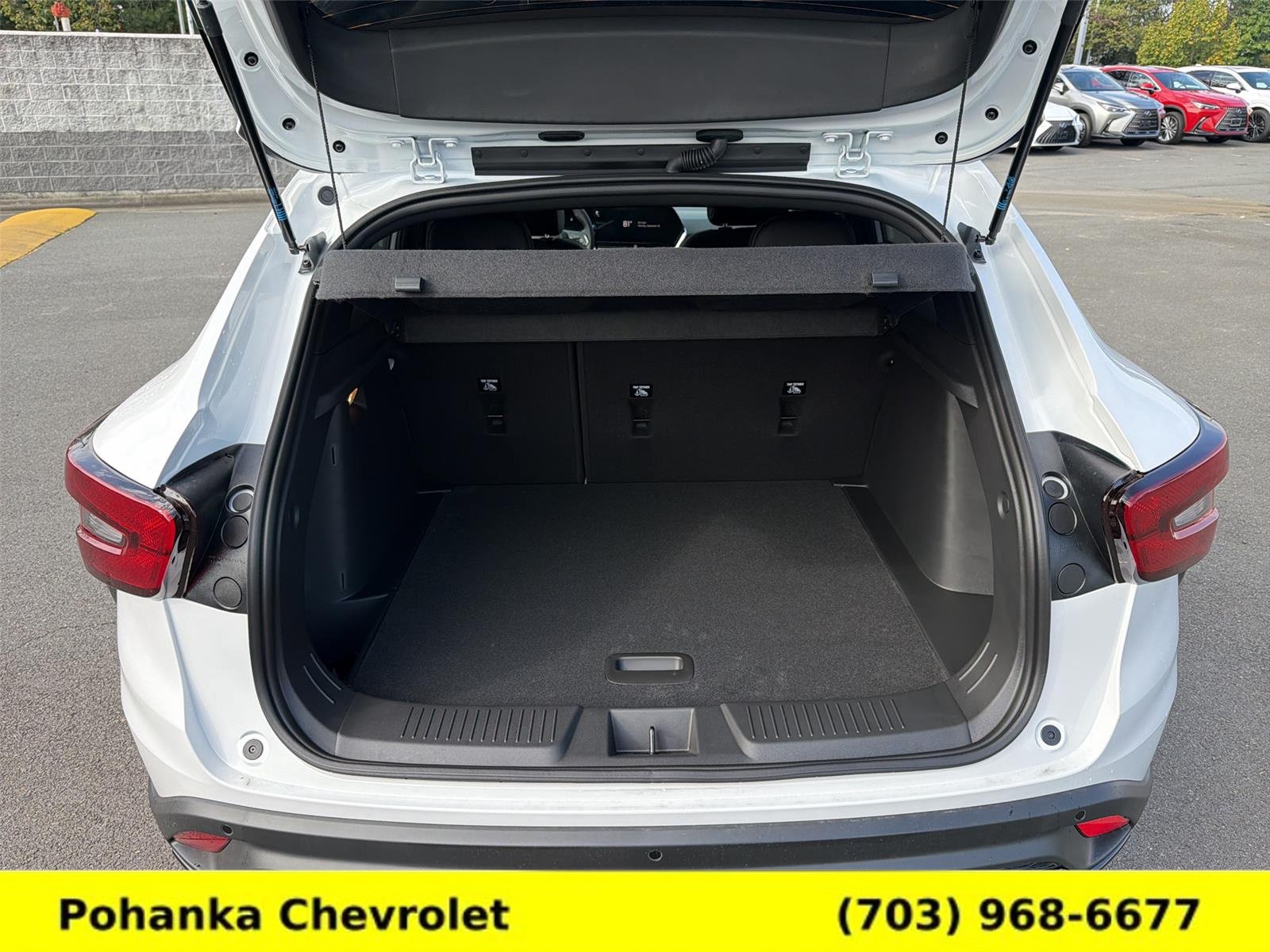 New 2026 Chevrolet Trax RS w/ Sunroof Package FWD image 29
