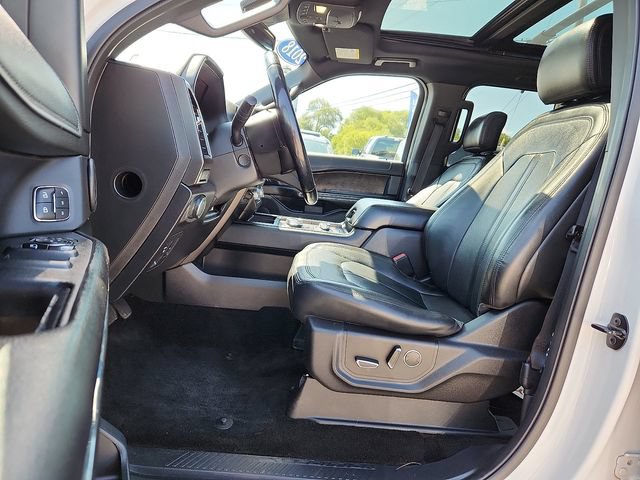 Certified 2018 Ford Expedition Limited w/ Equipment Group 301A AWD/4WD image 9