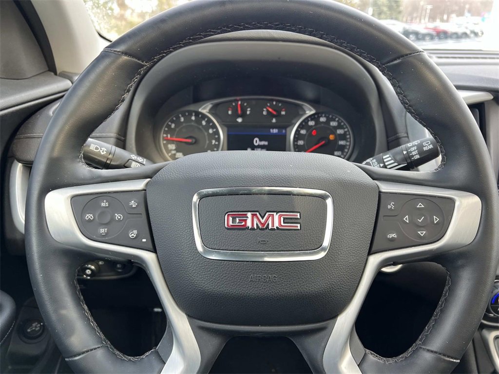 Used 2024 GMC Terrain SLT w/ Elevation Edition image 17