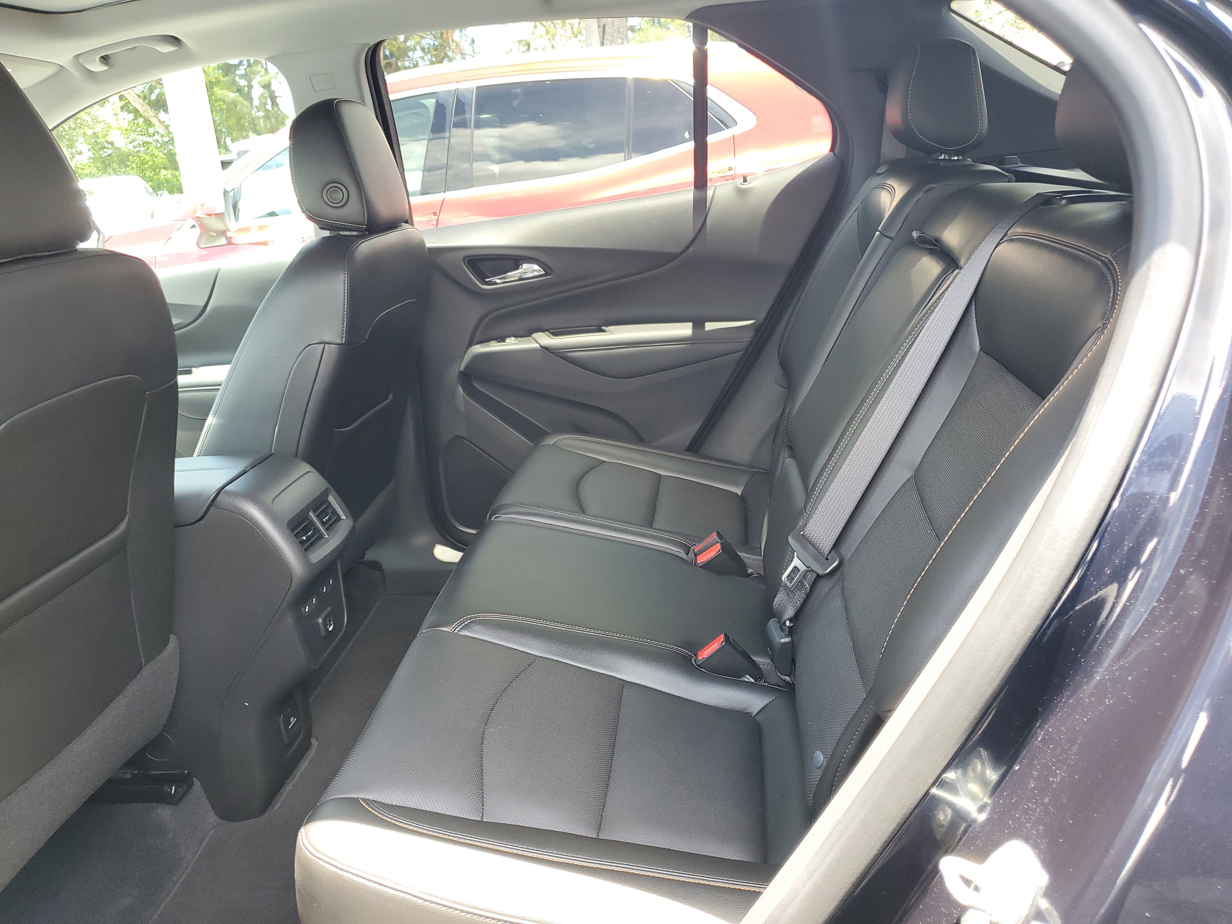 Used 2021 Chevrolet Equinox Premier image 9