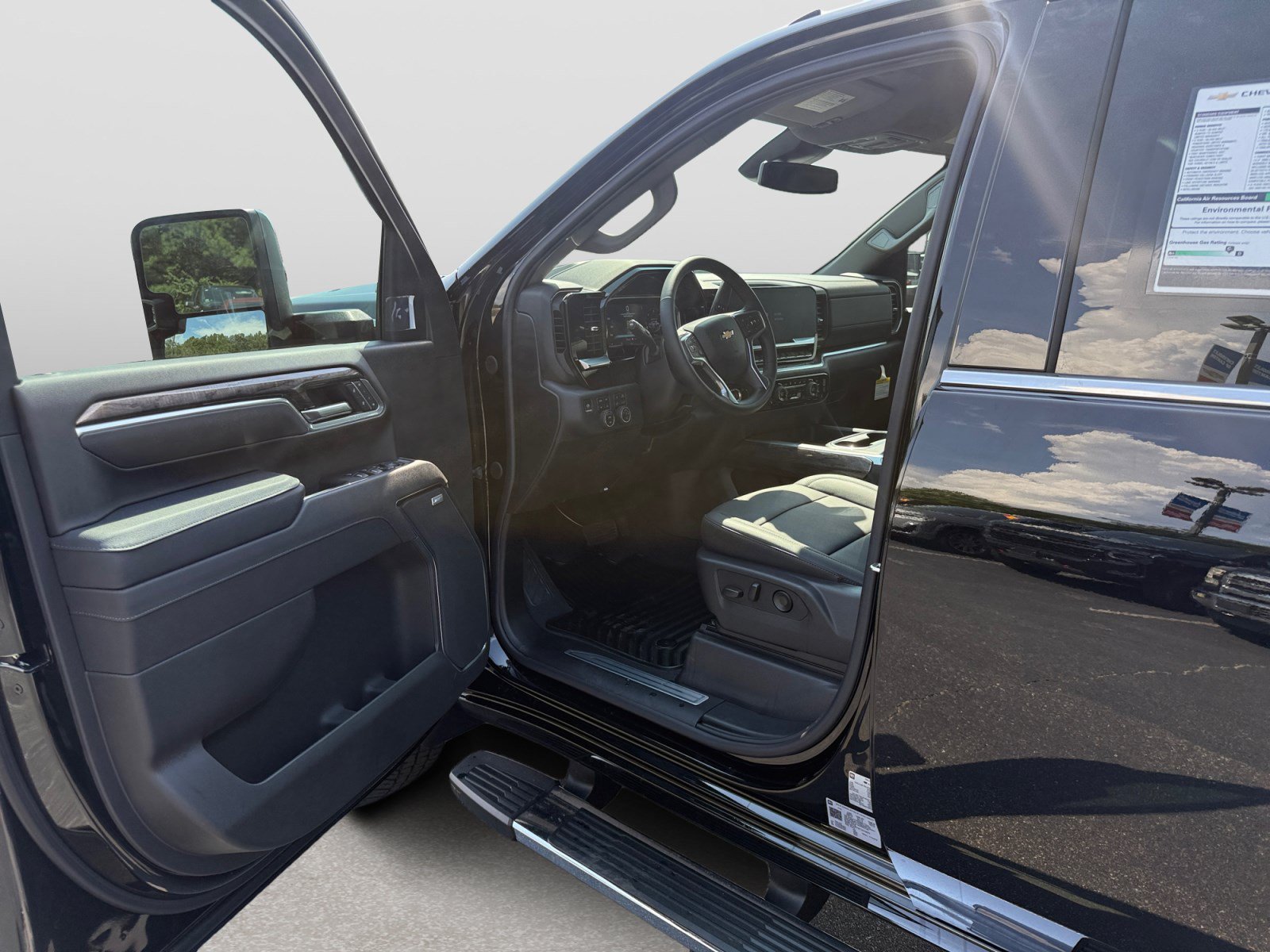 New 2026 Chevrolet Silverado 3500 LTZ w/ LTZ Convenience Package AWD/4WD image 11